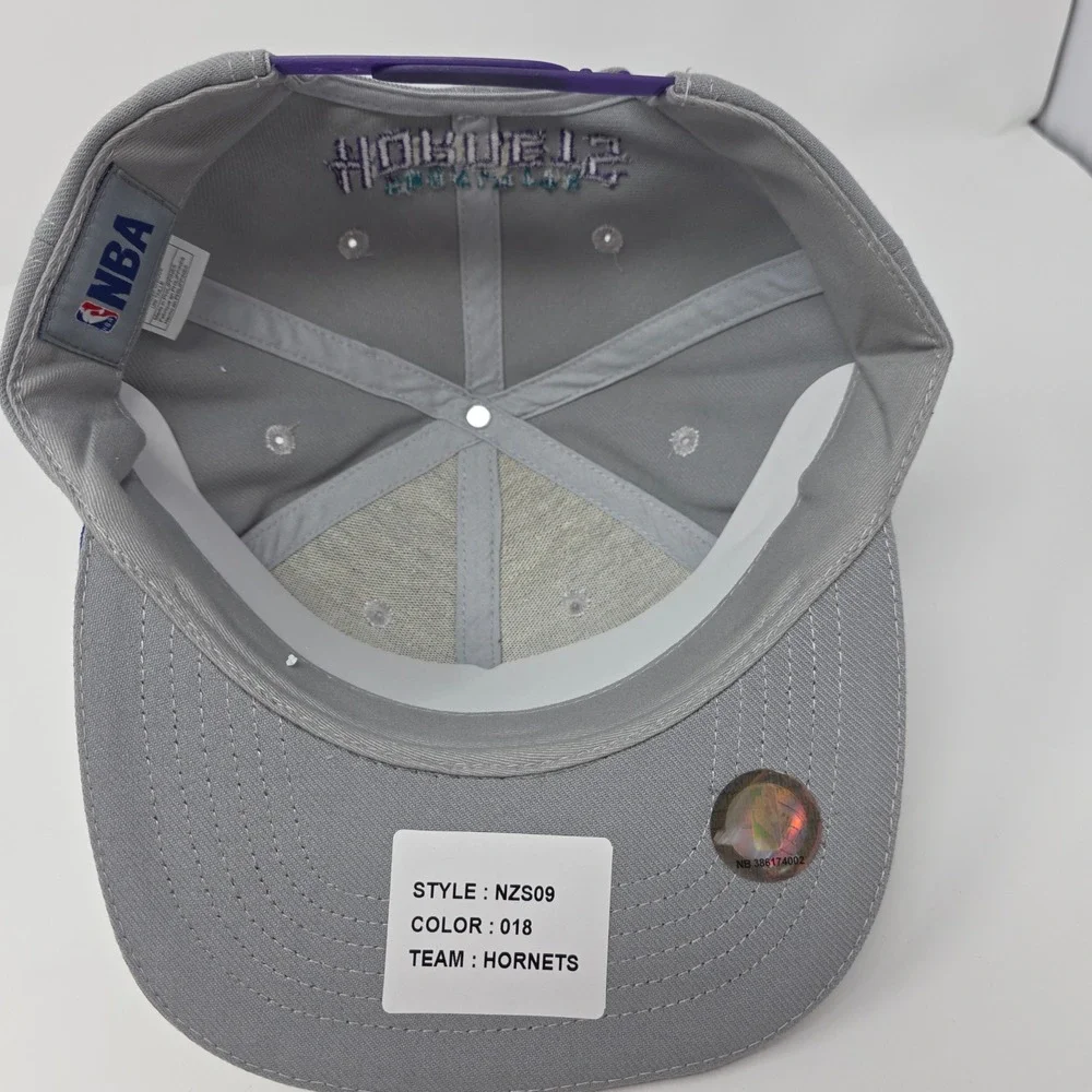 NBA Charlotte Hornets Snapback Hat OSFM Basketball Gray Polyester Flat Brim Hat